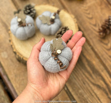 Load image into Gallery viewer, Sock Pumpkin Crafting Course | How to Make Sock Pumpkins Course